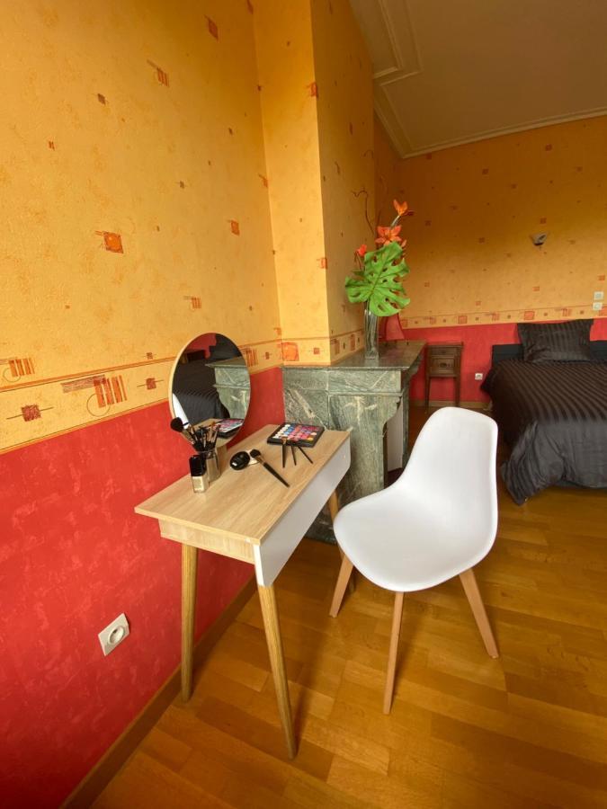 Mirecourt Chambre Hote Villa Sainte Barbe מראה חיצוני תמונה